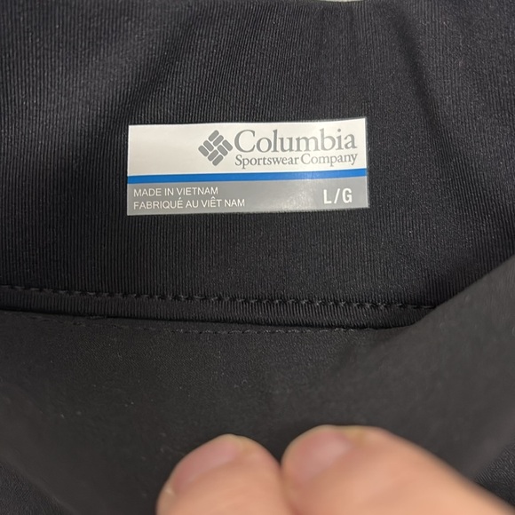 NWOT Columbia Anytime Casual Skort. Large. Black - Picture 2 of 3